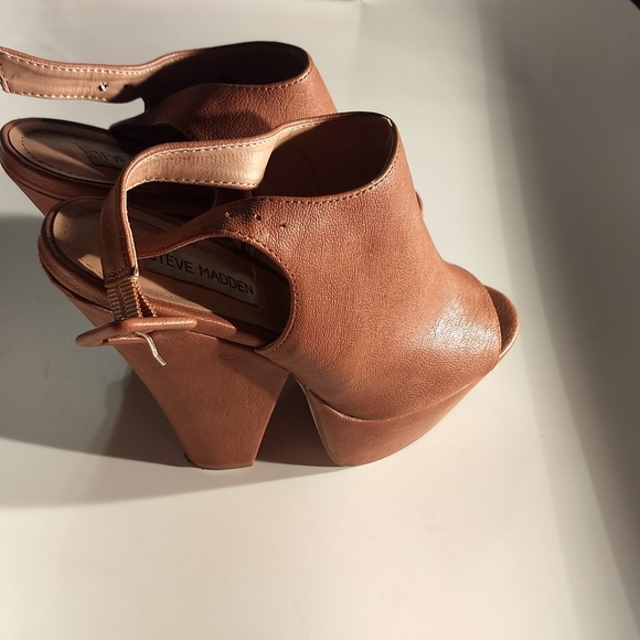 Steeve Madden 8.5m Gabby All Man Made Materials - Picture 2 of 6